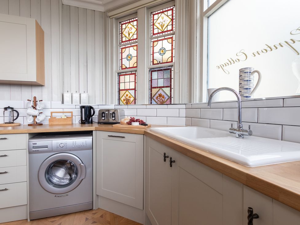 Apartment photo /property-content/library/propertyid1/gallery/sc_15573077225246_1002331_56.jpg
